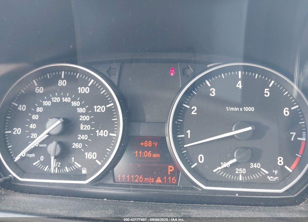 2011 BMW 1 SERIES VIN: WBAUN7C56BVM25423