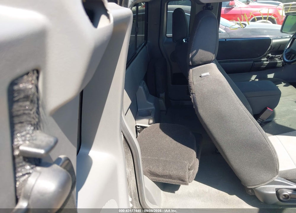 2011 FORD RANGER VIN: 1FTLR4FE8BPA24182