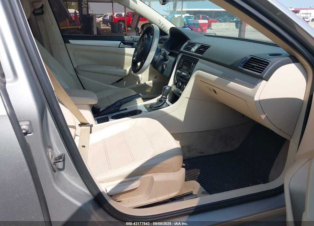 2013 VOLKSWAGEN PASSAT VIN: 1VWBN7A33DC107380