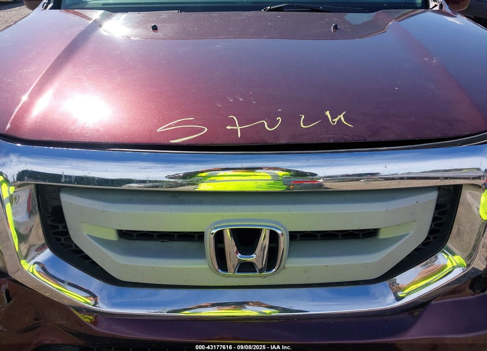 2011 HONDA PILOT VIN: 5FNYF4H90BB031281