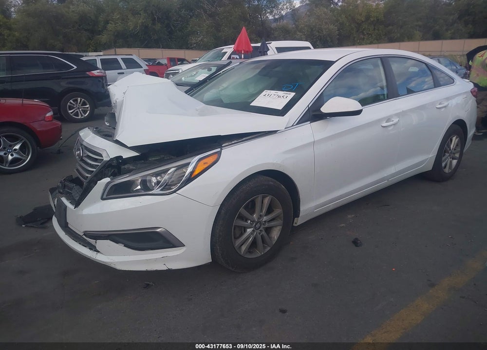 2016 HYUNDAI SONATA VIN: 5NPE24AF0GH419215