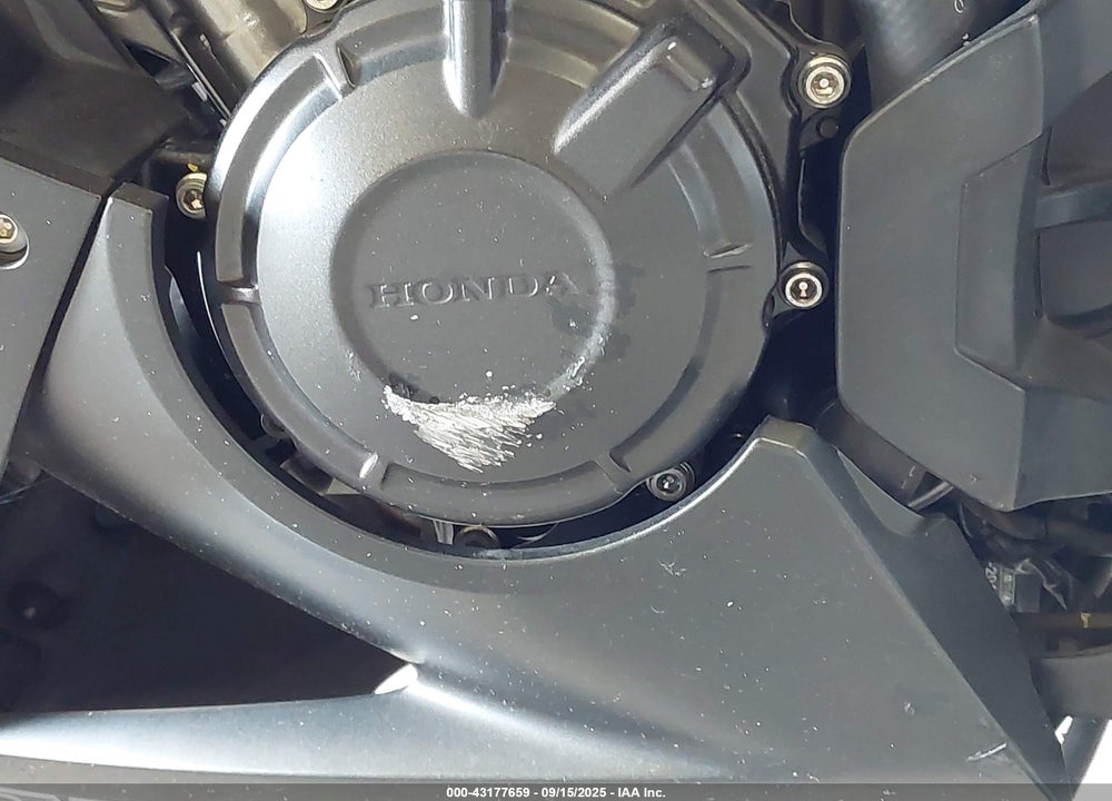 2016 HONDA CBR650 F VIN: MLHRC7407G5200448