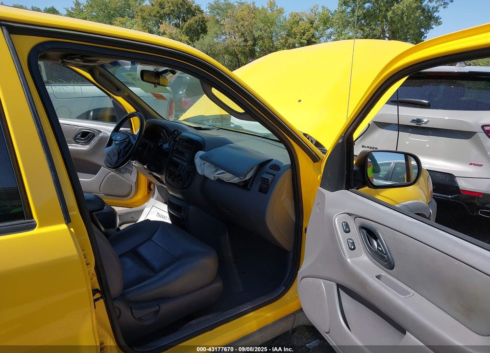 2002 FORD ESCAPE XLT VIN: 1FMYU04172KC39669