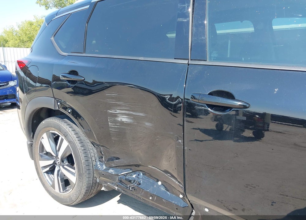 2023 NISSAN ROGUE SL FWD VIN: 5N1BT3CA5PC870241