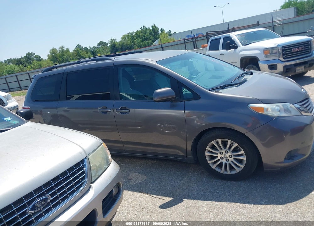 2015 TOYOTA SIENNA VIN: 5TDKK3DC1FS599814