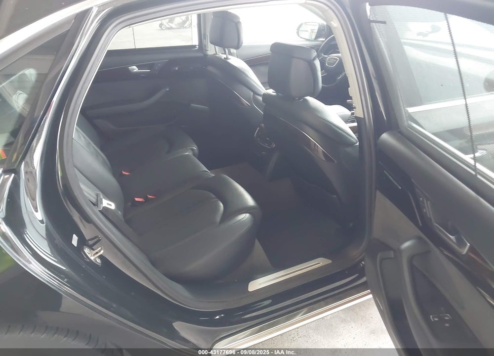 2011 AUDI A8 VIN: WAURVAFD5BN014407