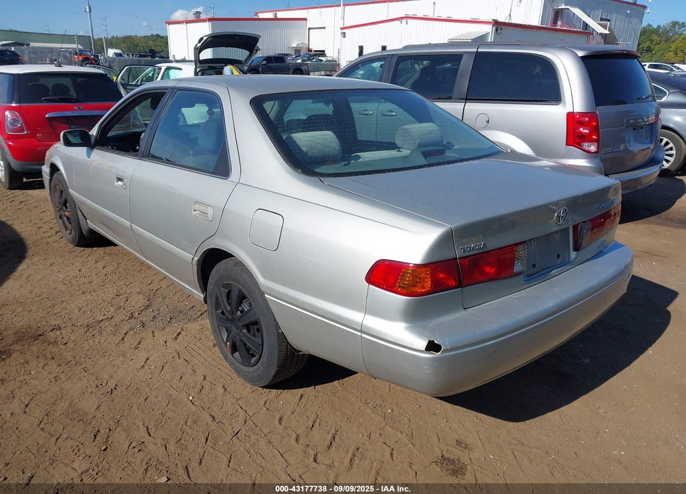 2001 TOYOTA CAMRY CE VIN: 4T1BG22K61U086001