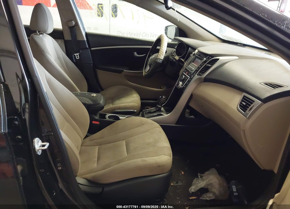 2013 HYUNDAI ELANTRA VIN: KMHD35LE2DU151462