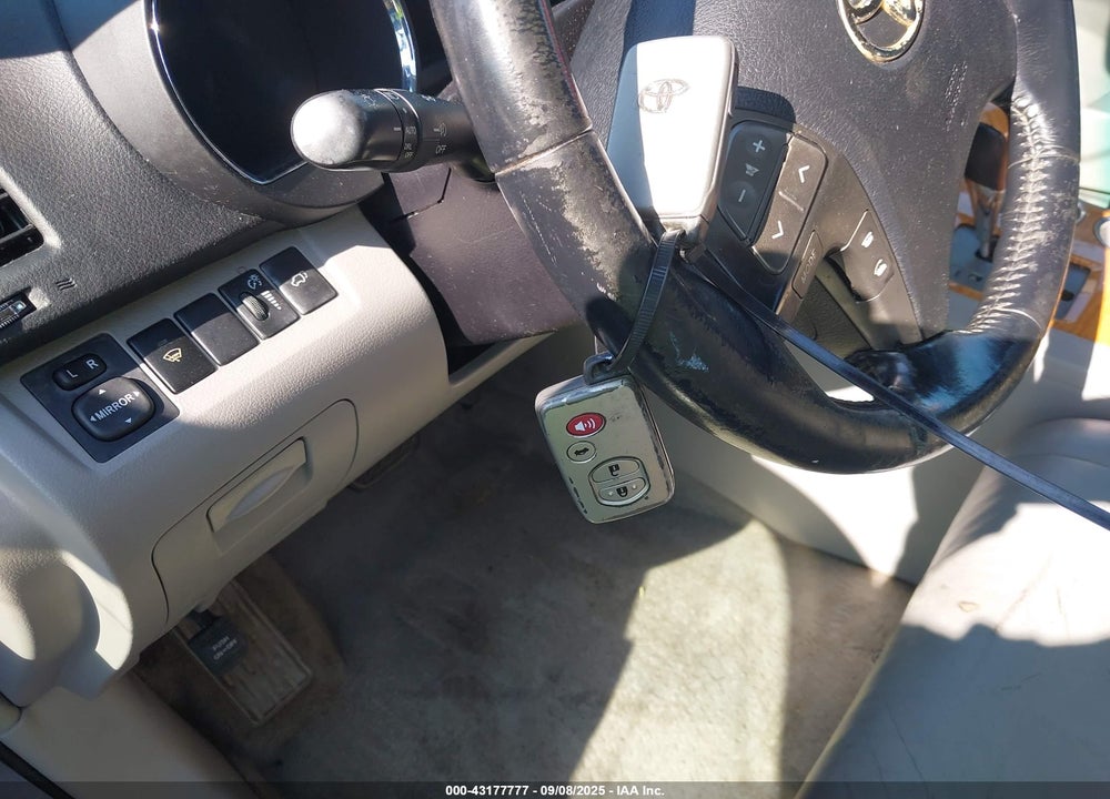 2008 TOYOTA HIGHLANDER HYBRID VIN: JTEEW44A682018884