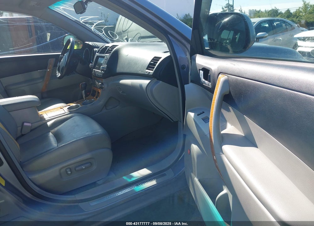 2008 TOYOTA HIGHLANDER HYBRID VIN: JTEEW44A682018884