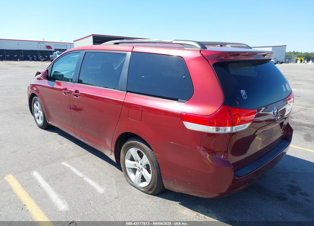 2011 TOYOTA SIENNA VIN: 5TDKK3DC1BS069403