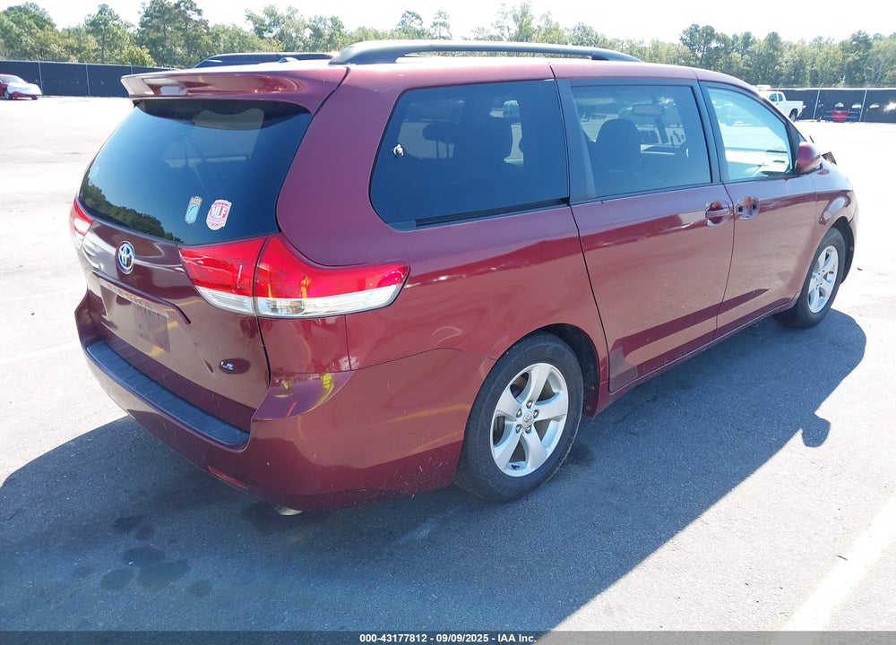 2011 TOYOTA SIENNA VIN: 5TDKK3DC1BS069403