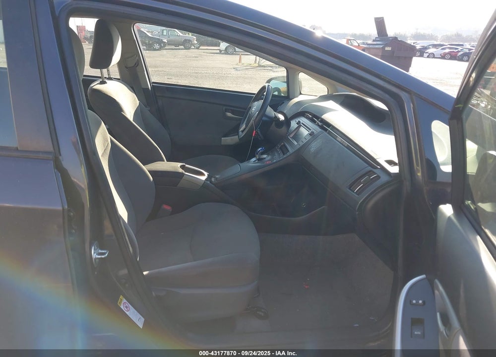 2015 TOYOTA PRIUS VIN: JTDKN3DU3F0450355