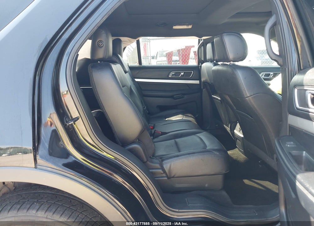 2017 FORD EXPLORER XLT VIN: 1FM5K8D84HGD64869