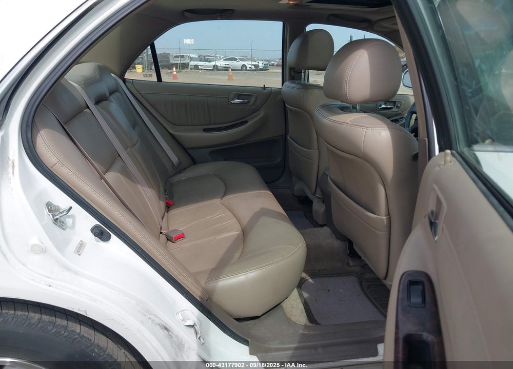 2000 HONDA ACCORD 3.0 EX VIN: 1HGCG1659YA037525