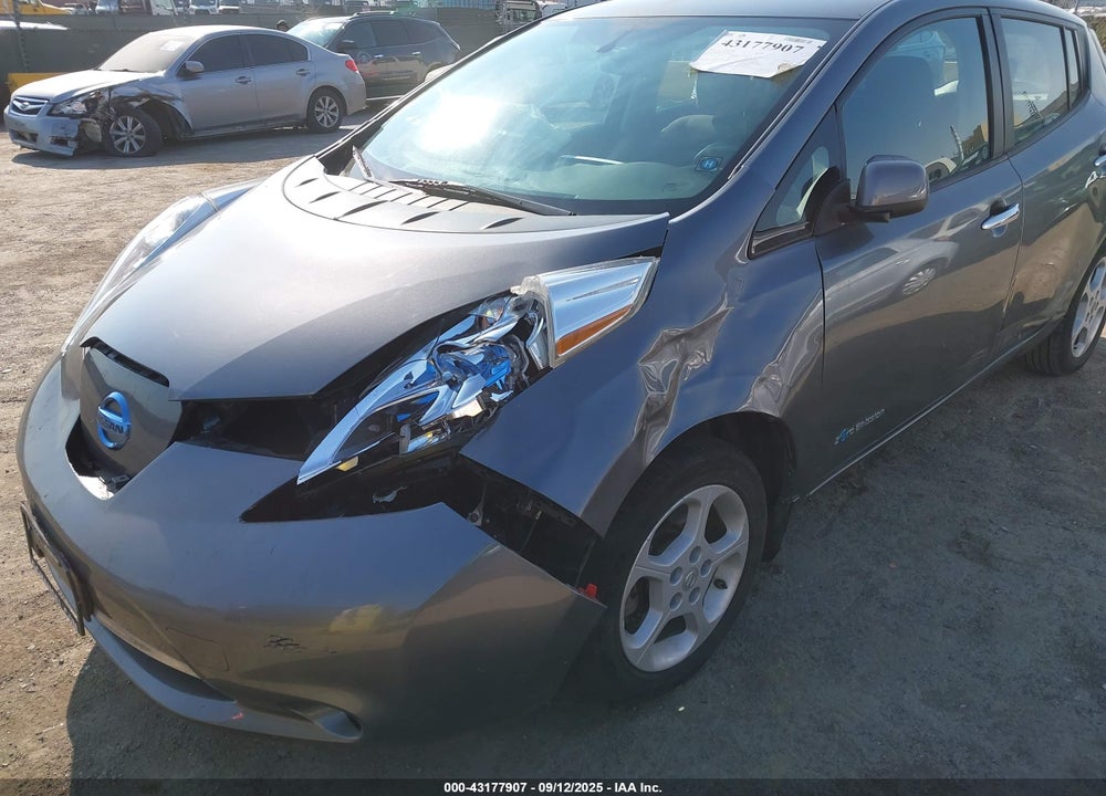 2015 NISSAN LEAF VIN: 1N4AZ0CP5FC300374