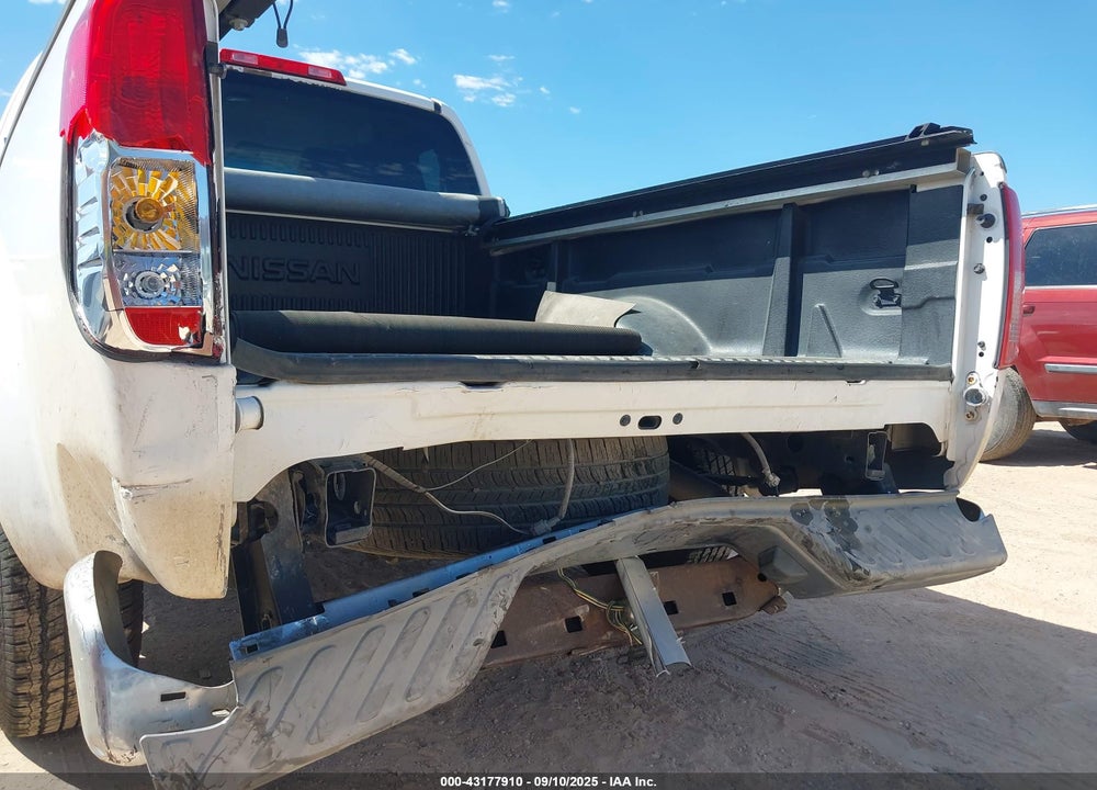 2006 NISSAN FRONTIER XE VIN: 1N6BD06T46C445537