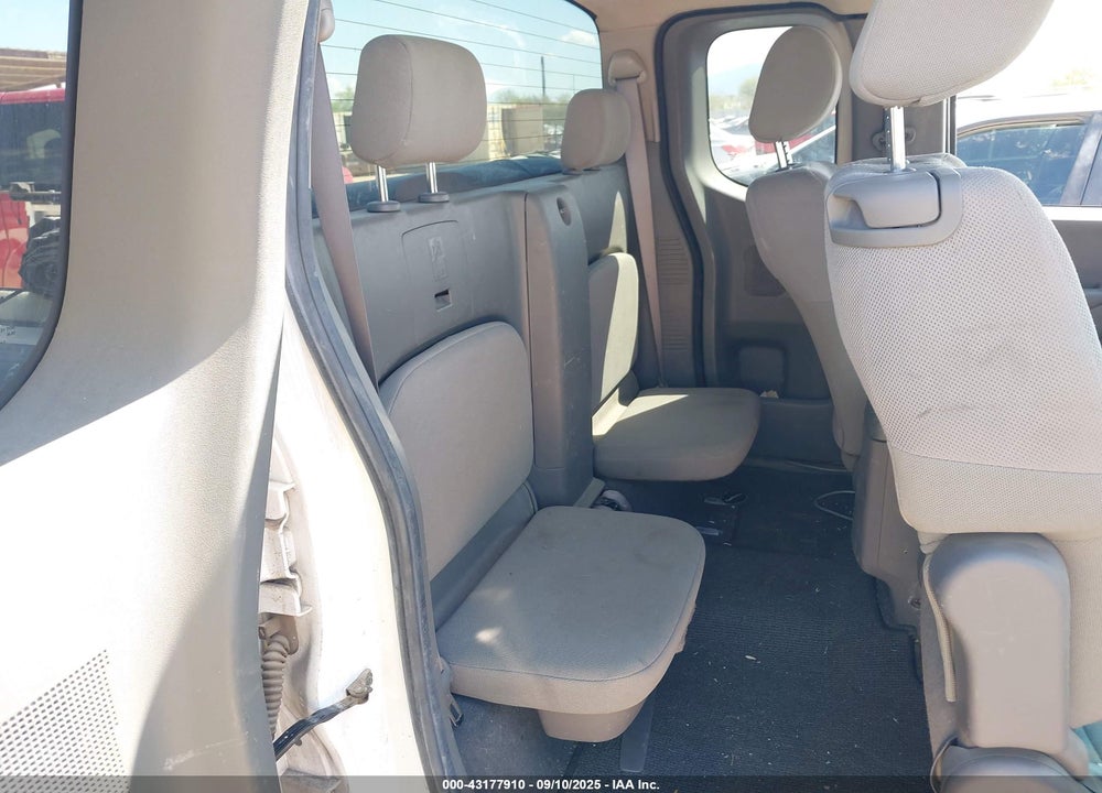 2006 NISSAN FRONTIER XE VIN: 1N6BD06T46C445537