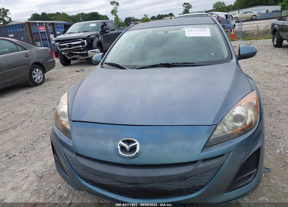 2011 MAZDA 3 VIN: JM1BL1UF0B1470885