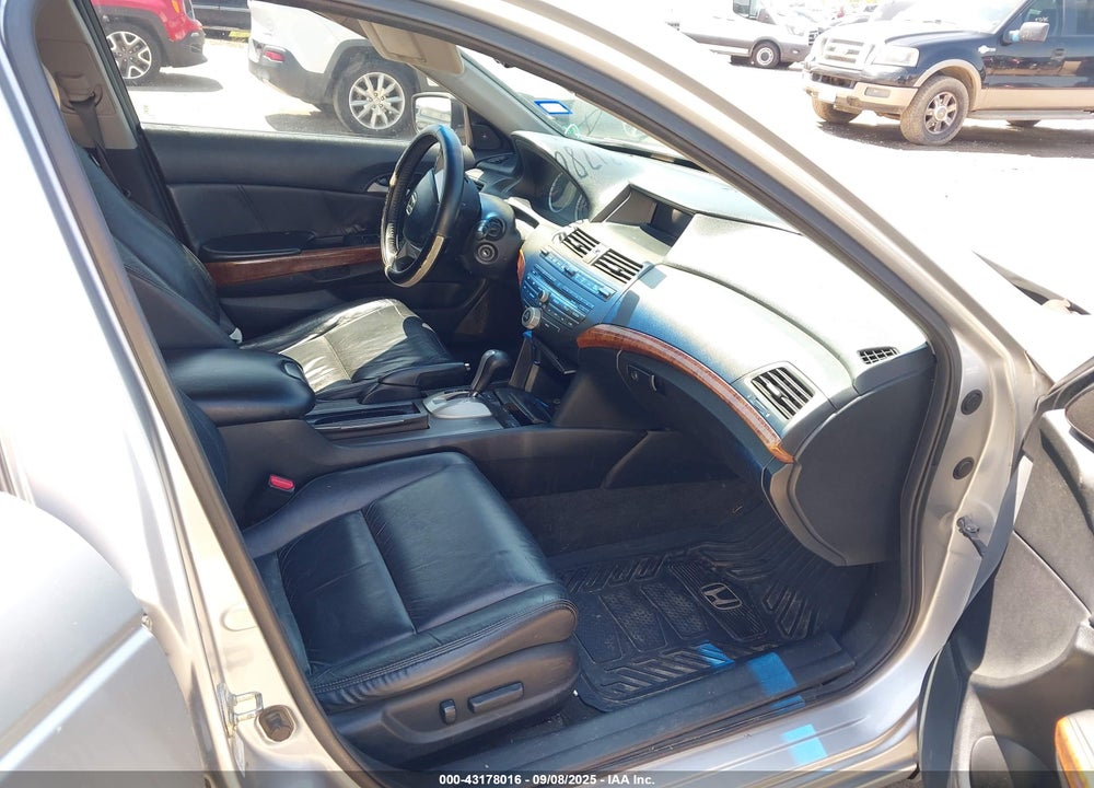 2012 HONDA ACCORD VIN: 1HGCP3F81CA031491