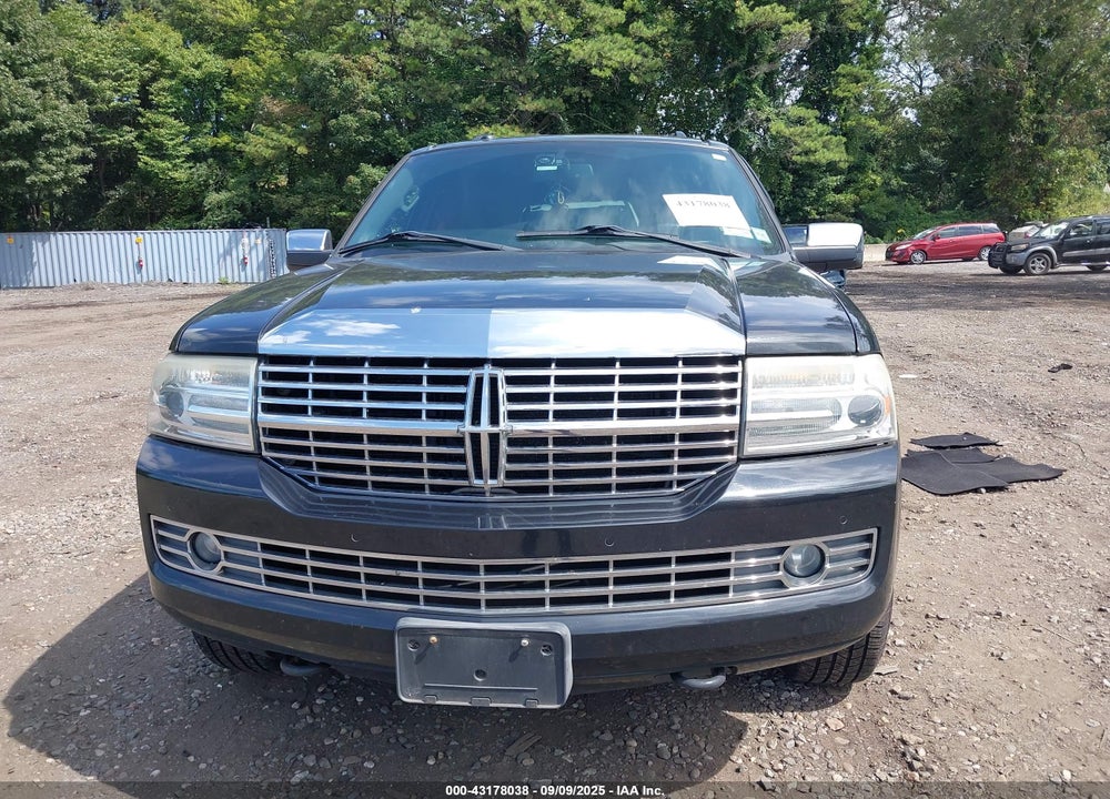 2010 LINCOLN NAVIGATOR VIN: 5LMJJ2J59AEJ01672