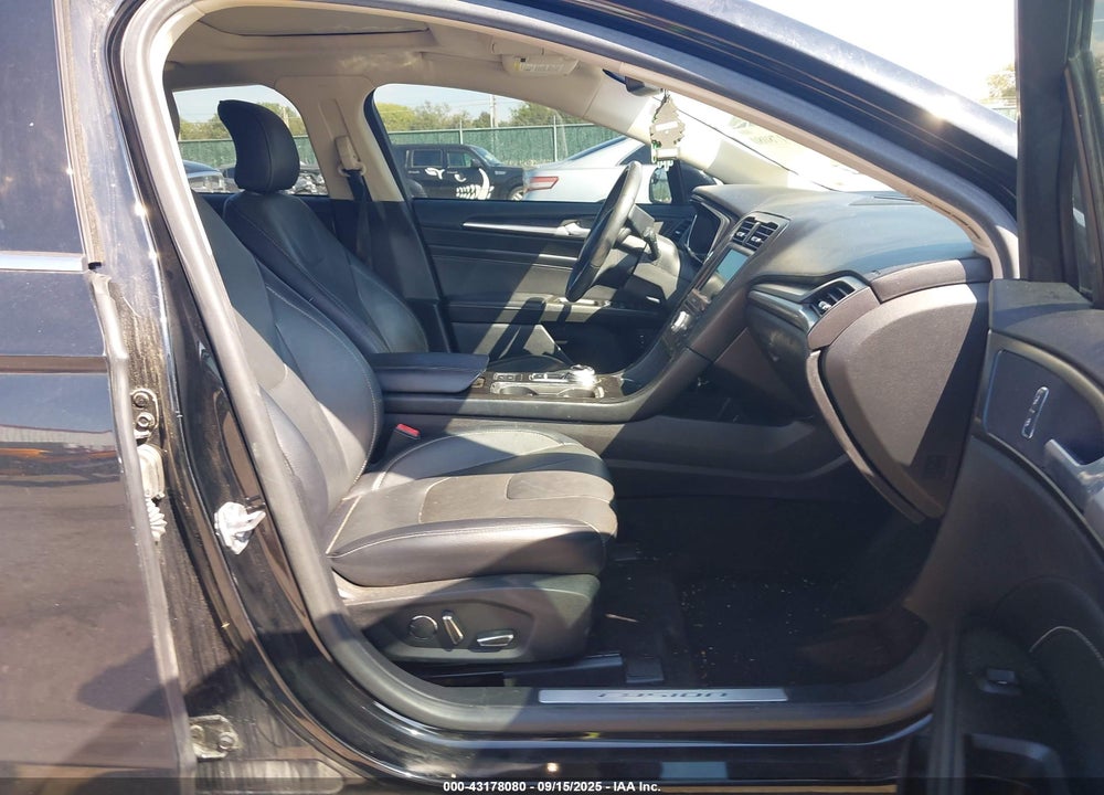 2018 FORD FUSION HYBRID TITANIUM VIN: 3FA6P0RU9JR138199