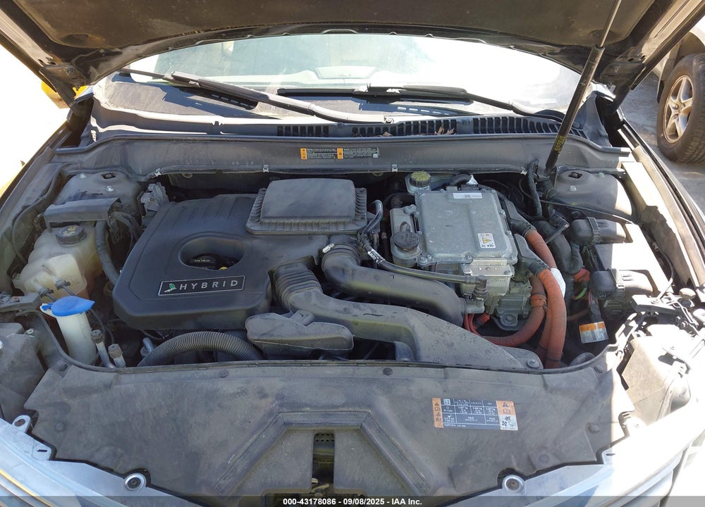 2014 LINCOLN MKZ VIN: 3LN6L2LU4ER827725