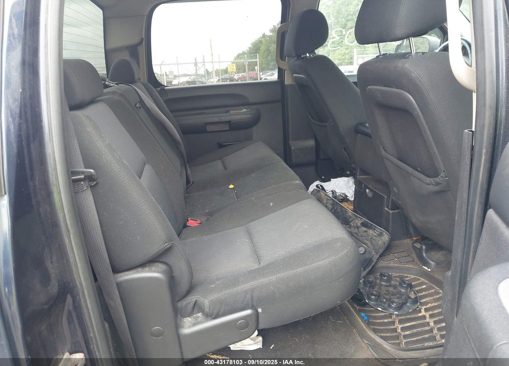 2010 CHEVROLET SILVERADO 1500 VIN: 3GCRKSE32AG142203