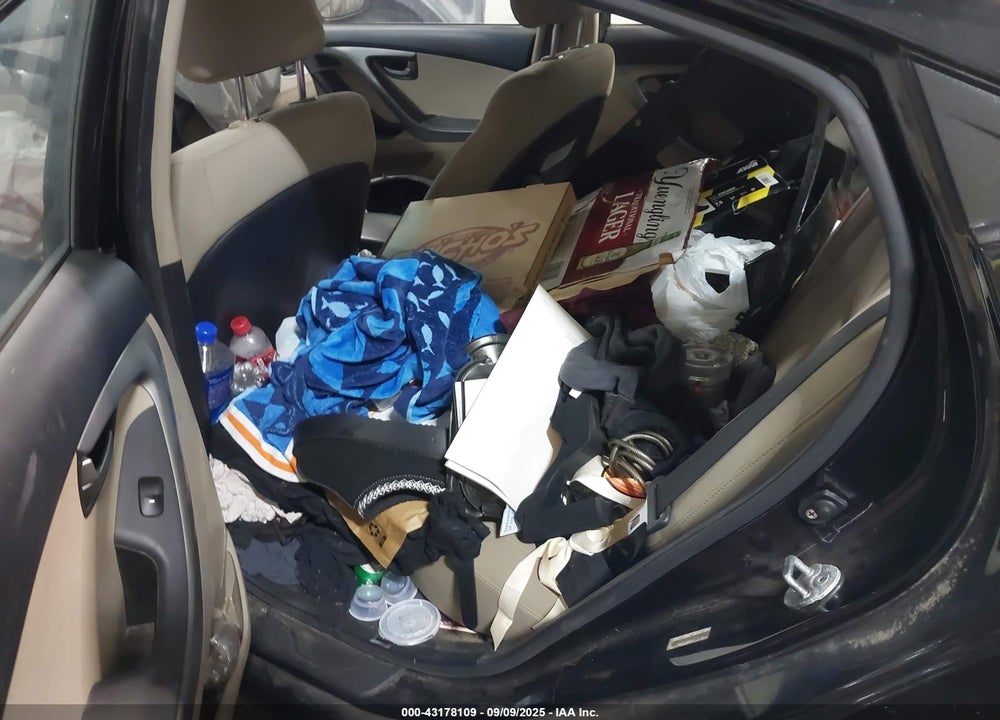 2014 HYUNDAI ELANTRA SE VIN: KMHDH4AE0EU218690