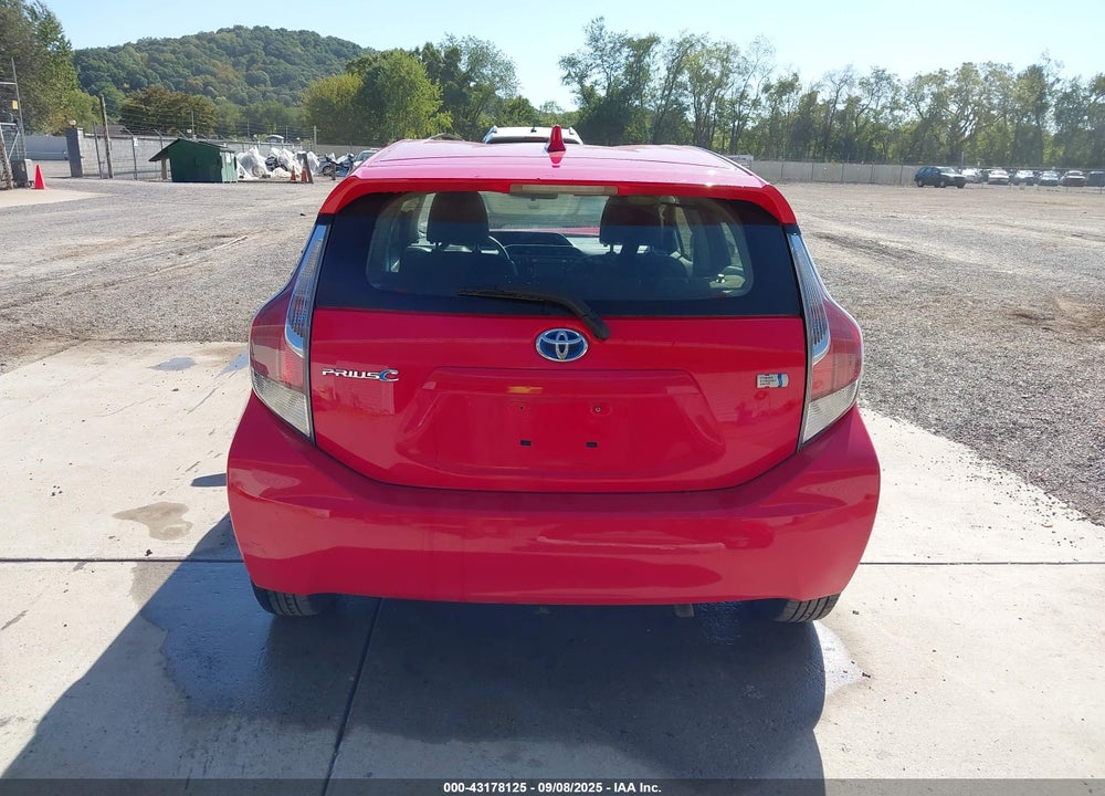 2015 TOYOTA PRIUS C TWO VIN: JTDKDTB31F1582909