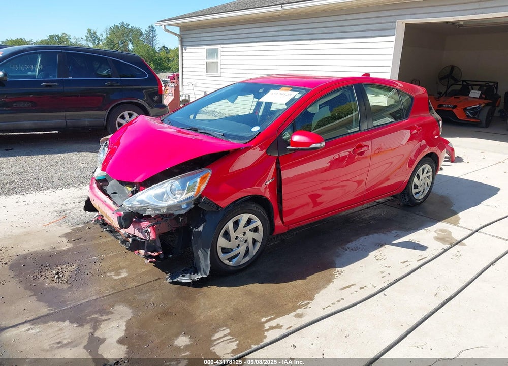2015 TOYOTA PRIUS C TWO VIN: JTDKDTB31F1582909