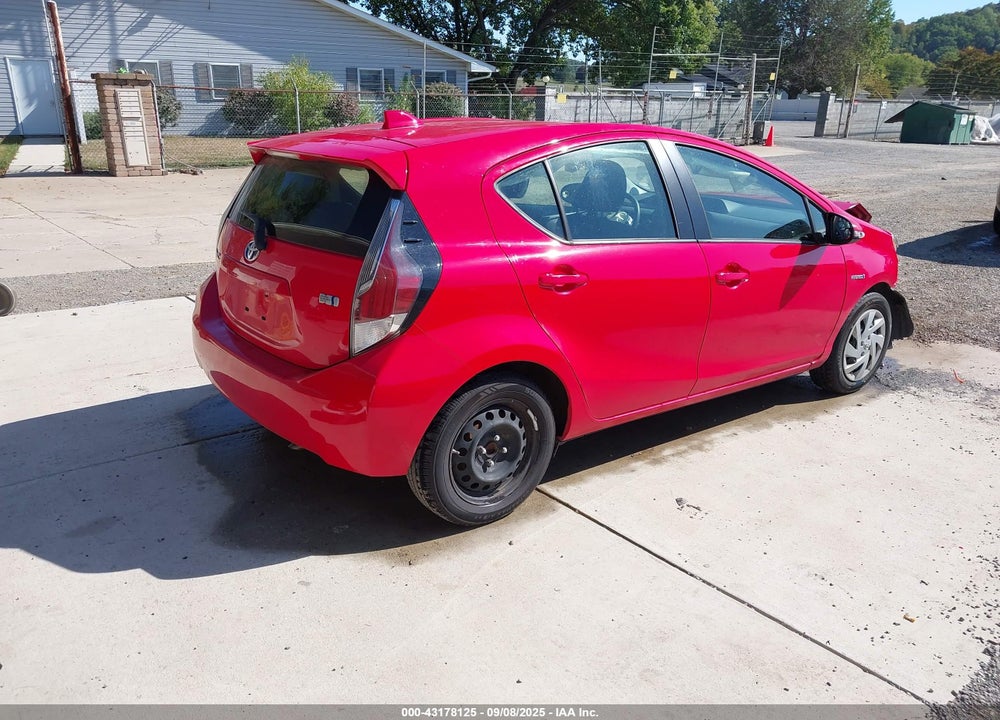 2015 TOYOTA PRIUS C TWO VIN: JTDKDTB31F1582909