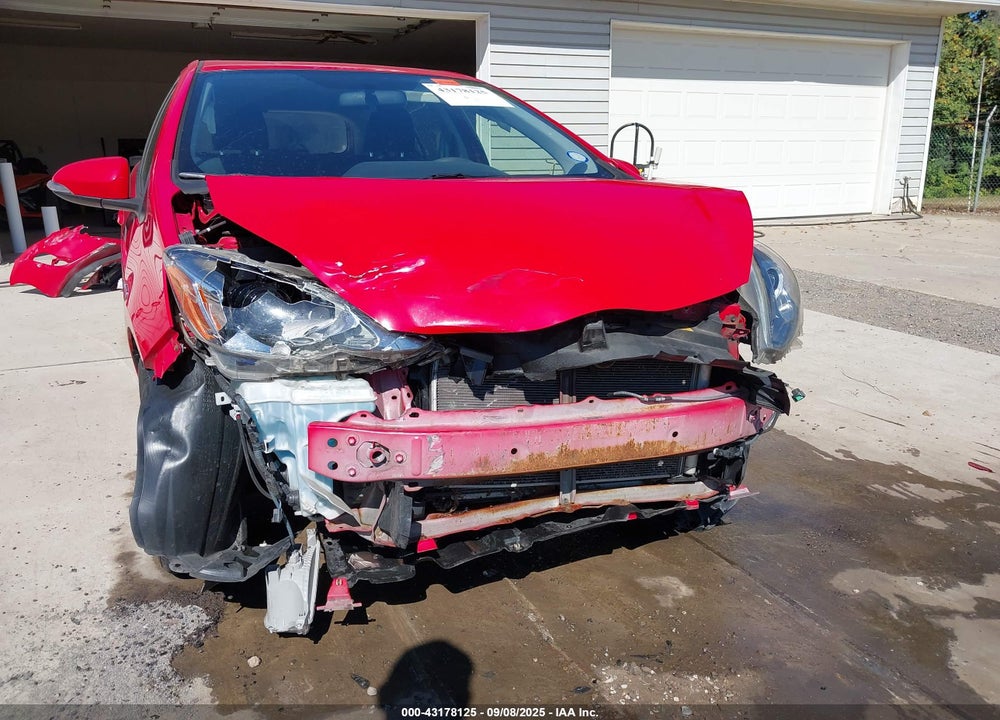 2015 TOYOTA PRIUS C TWO VIN: JTDKDTB31F1582909