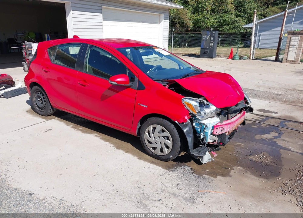 2015 TOYOTA PRIUS C TWO VIN: JTDKDTB31F1582909