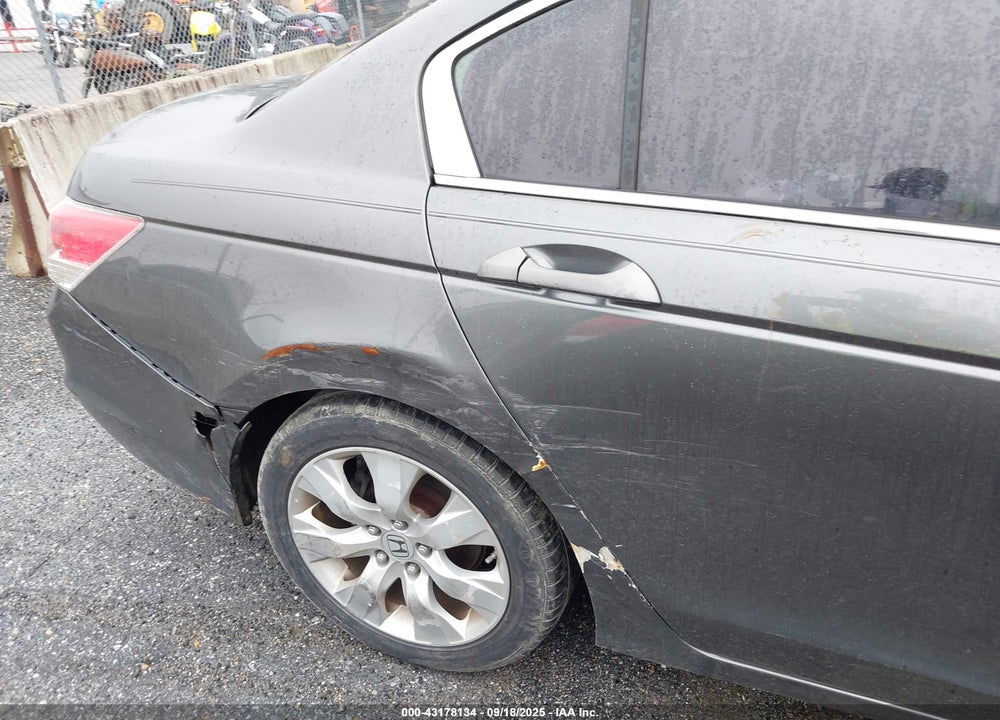 2008 HONDA ACCORD 2.4 EX-L VIN: 1HGCP268X8A076382