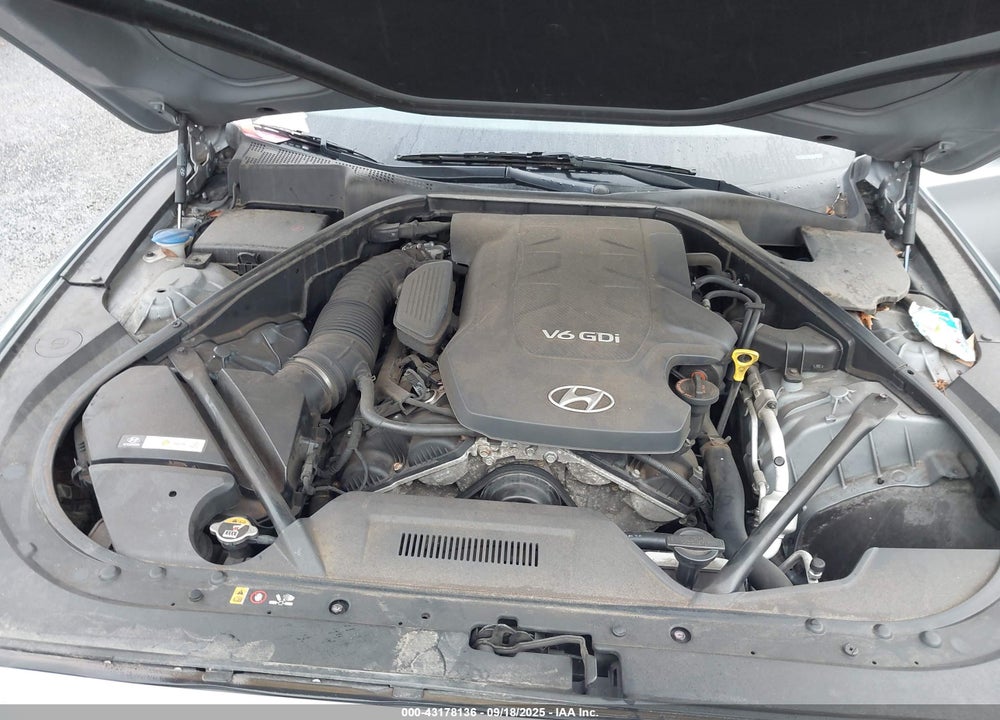 2015 HYUNDAI GENESIS VIN: KMHGN4JEXFU079384
