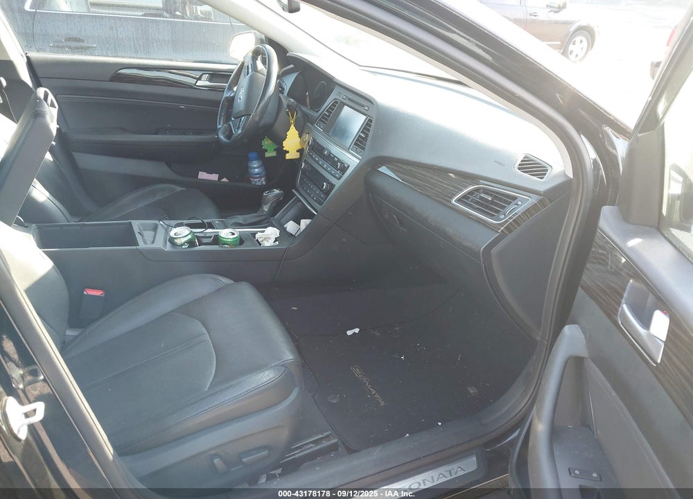 2016 HYUNDAI SONATA LIMITED VIN: 5NPE34AF8GH282800