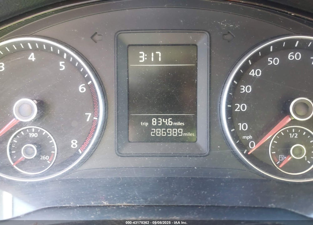 2010 VOLKSWAGEN JETTA VIN: 3VWJZ7AJ2AM022183