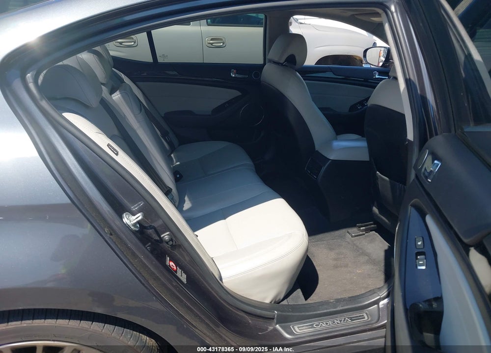 2014 KIA CADENZA VIN: KNALN4D7XE5159449
