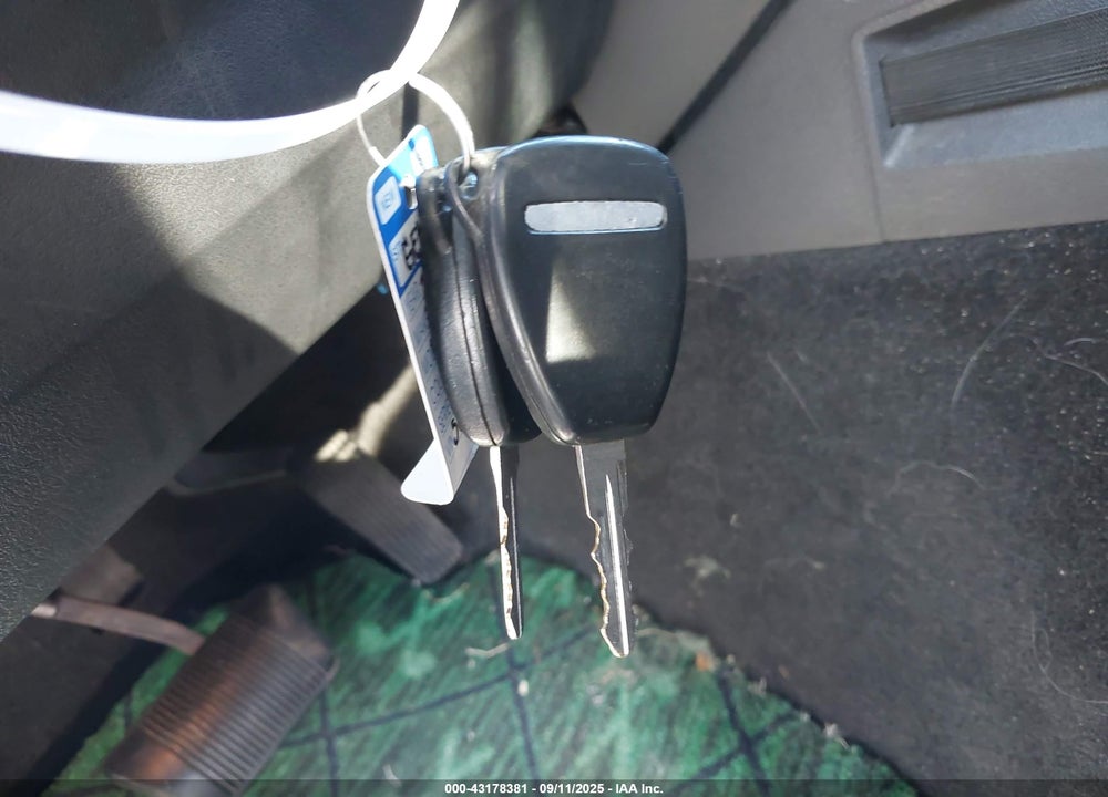 2011 JEEP LIBERTY VIN: 1J4PN2GK4BW569009