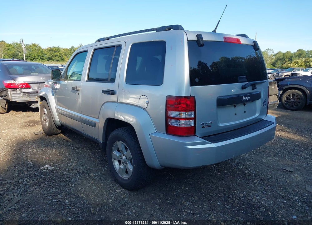 2011 JEEP LIBERTY VIN: 1J4PN2GK4BW569009