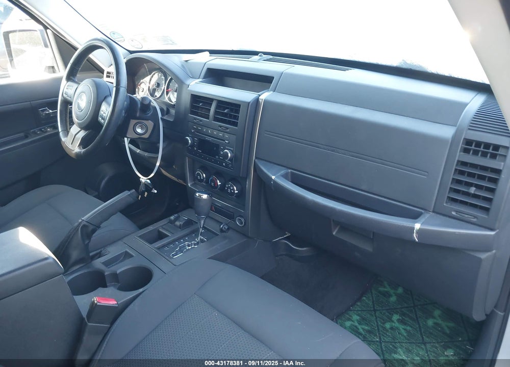 2011 JEEP LIBERTY VIN: 1J4PN2GK4BW569009