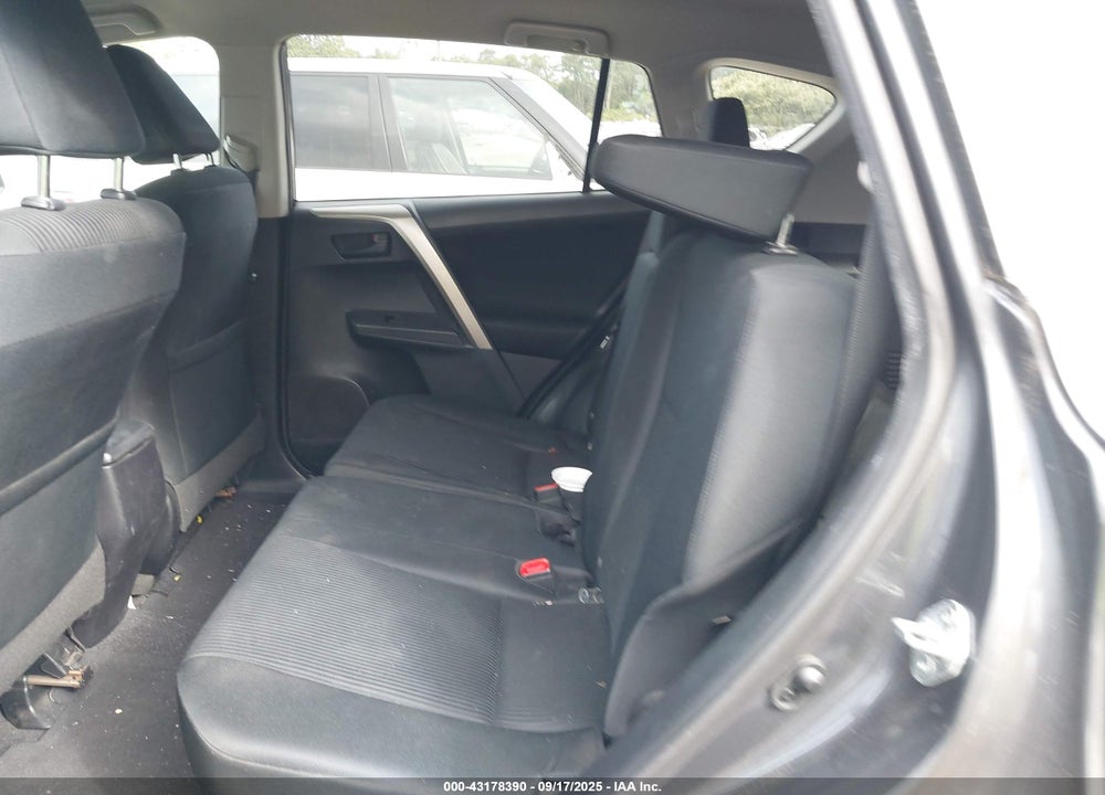 2015 TOYOTA RAV4 VIN: 2T3BFREV0FW297016