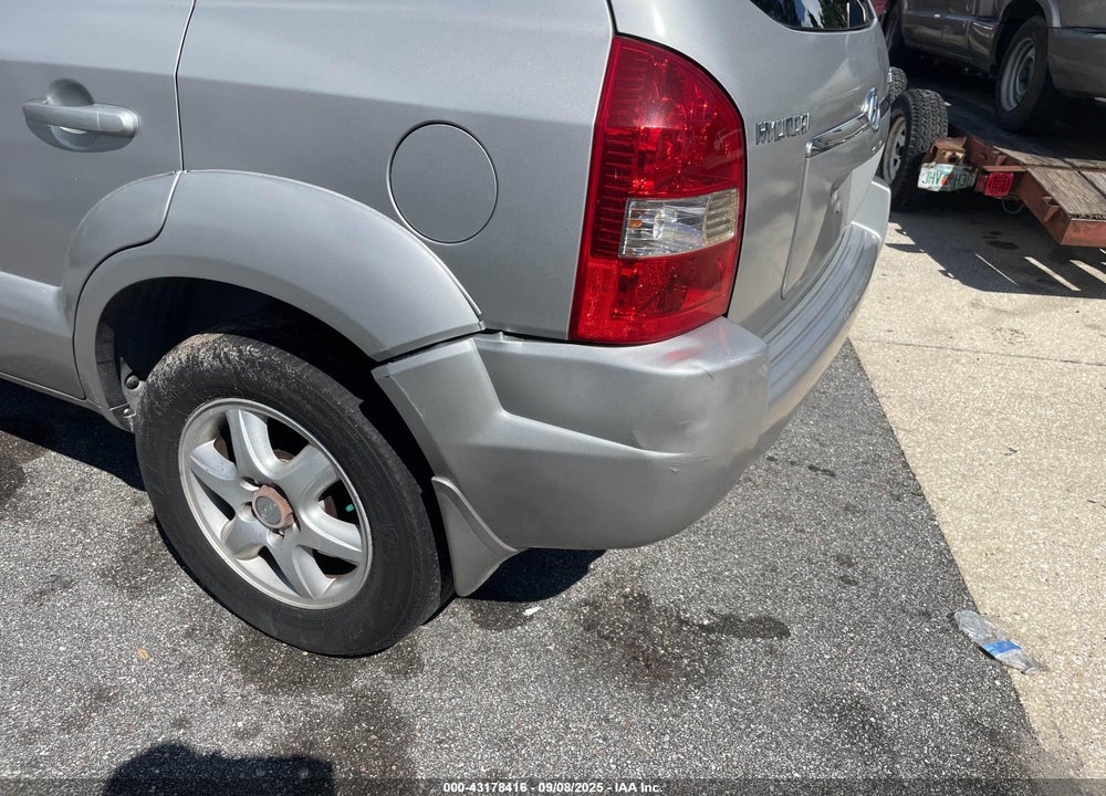 2005 HYUNDAI TUCSON GLS/LX VIN: KM8JN12D15U175719