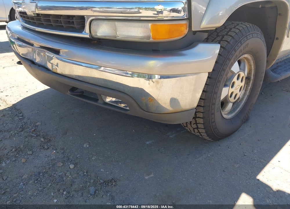 2003 CHEVROLET TAHOE LT VIN: 1GNEK13T43J214653