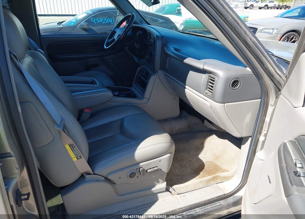 2003 CHEVROLET TAHOE LT VIN: 1GNEK13T43J214653