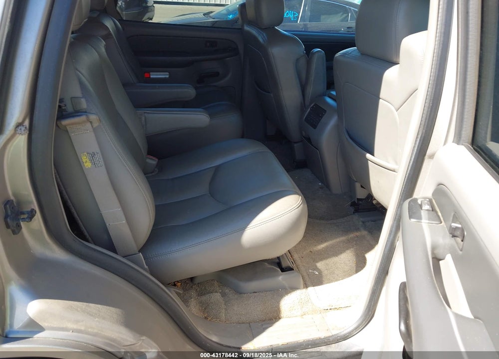 2003 CHEVROLET TAHOE LT VIN: 1GNEK13T43J214653