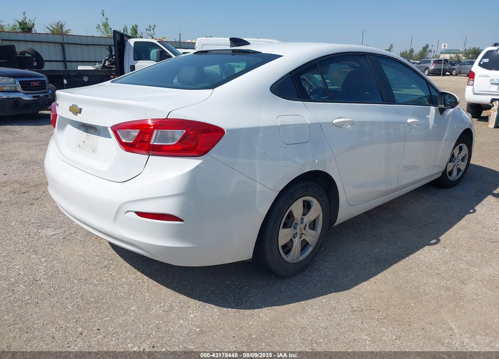 2017 CHEVROLET CRUZE VIN: 1G1BC5SM0H7185627