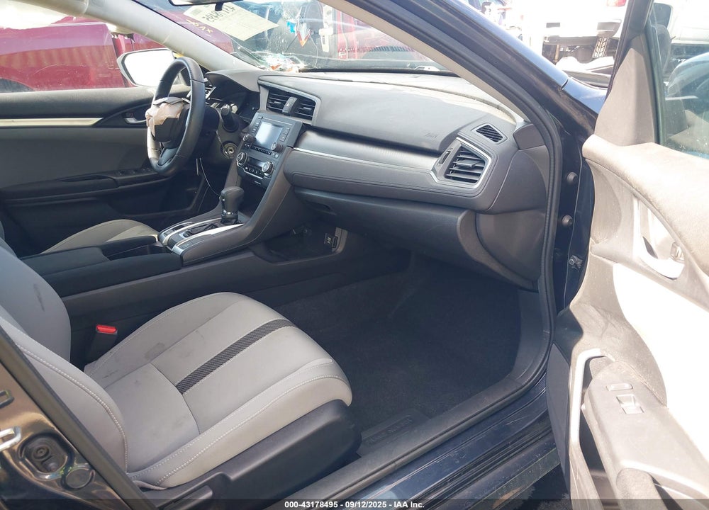 2017 HONDA CIVIC VIN: 2HGFC2F57HH572918