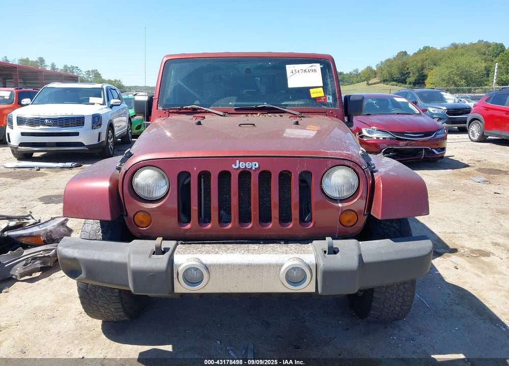 2008 JEEP WRANGLER SAHARA VIN: 1J4FA54188L644311